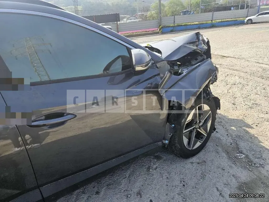 Photo 2 of 17: 2024 Hyundai Tucson NX4 — Korean insurance auction