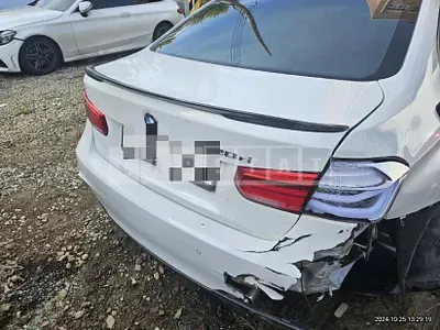 Photo 1 of 9: 2015 BMW 320d — Korean insurance auction