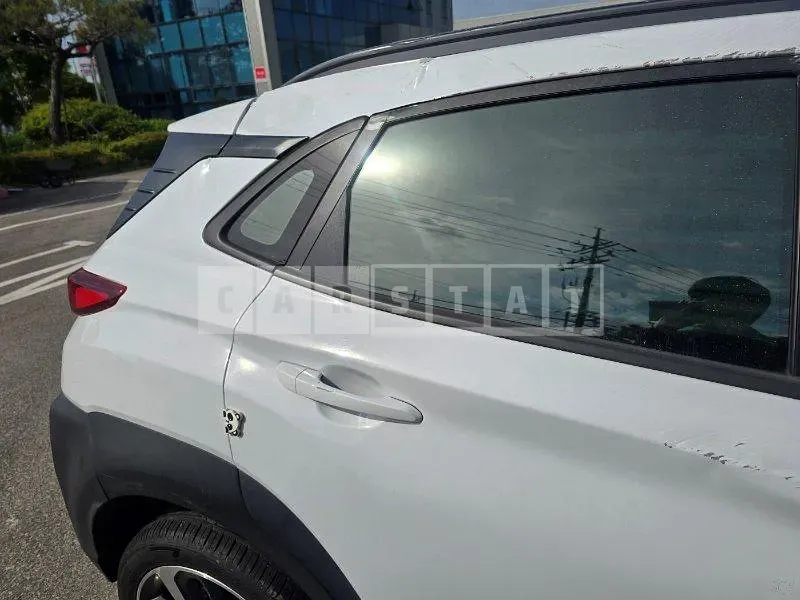 Photo 2 of 6: 2019 Hyundai Kona Gasoline — Korean insurance auction