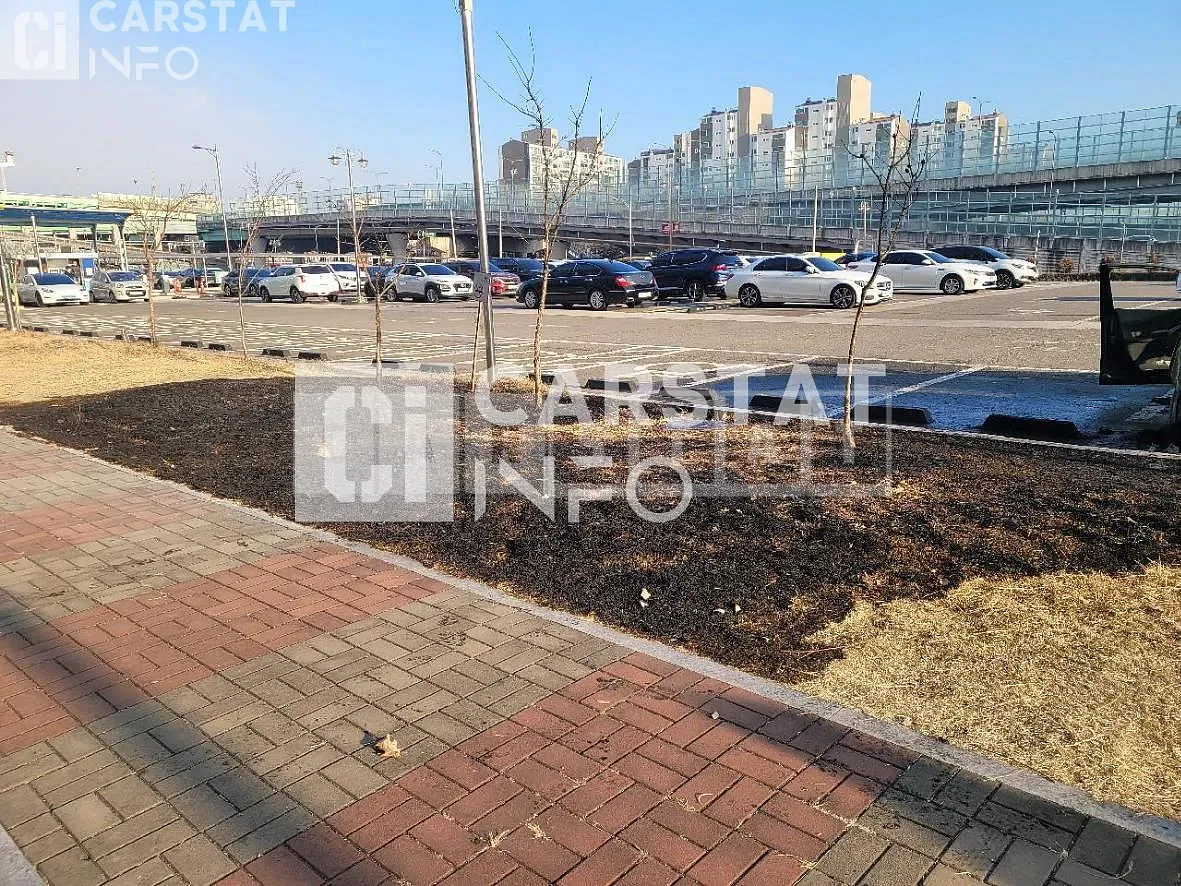 Photo 2 of 18: 2019 Toyota Prius 2WD, VIN JTDKARFU0K3099134 — Korean insurance auction