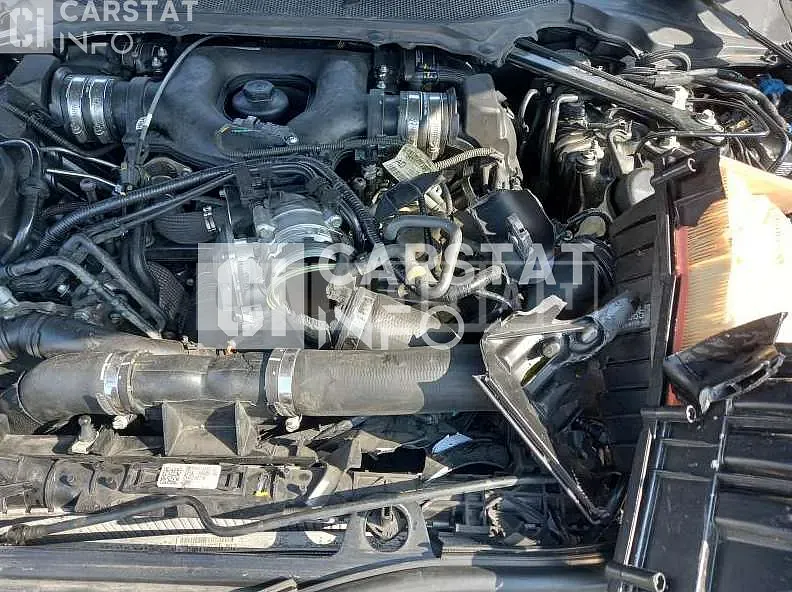 Photo 2 of 10: 2018 Land Rover Range Rover 4.4d, VIN SALGA3BJ9JA511889 — Korean insurance auction