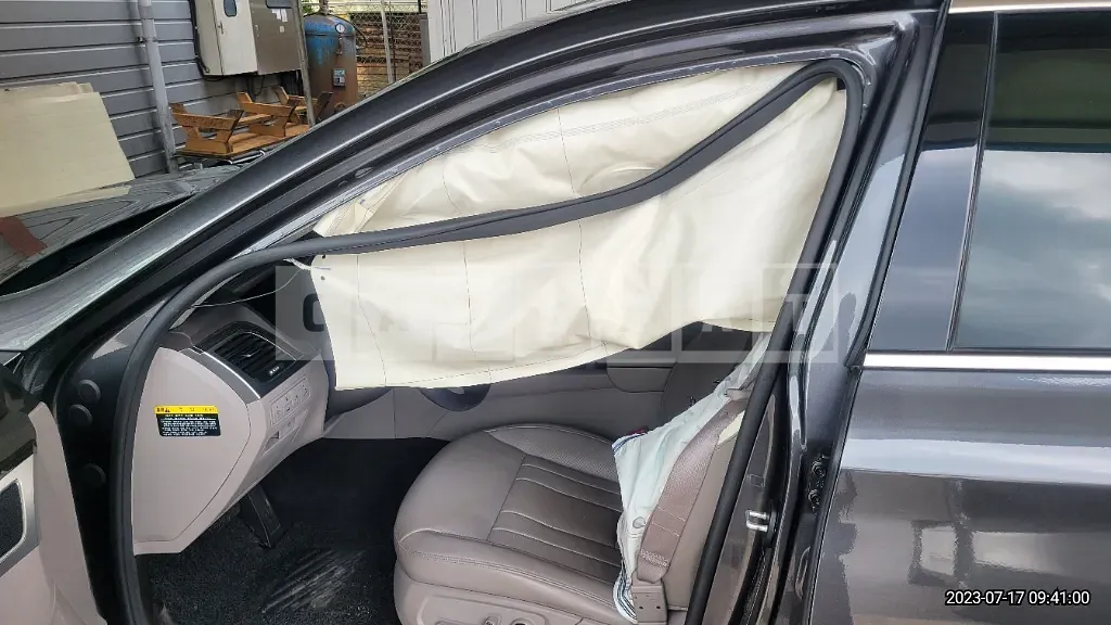 Photo 2 of 7: 2020 Genesis G80 3.3 — Korean insurance auction