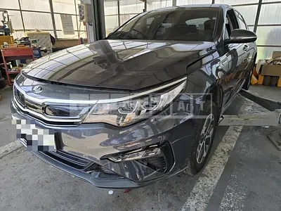 Photo 1 of 10: 2019 Kia K5 Hybrid — Korean insurance auction