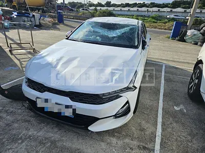 Photo 1 of 7: 2022 Kia K5 — Korean insurance auction
