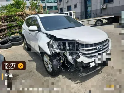 Photo 1 of 6: 2017 Hyundai Santa Fe DM — Korean insurance auction