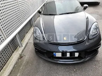 Photo 1 of 13: 2019 Porsche 718 Cayman GTS, VIN WP0AB2989KS278275 — Korean insurance auction