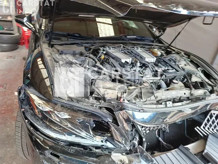 Photo 2 of 14: 2018 Lexus LS500 AWD, VIN JTHC5LFFXJ5004782 — Korean insurance auction