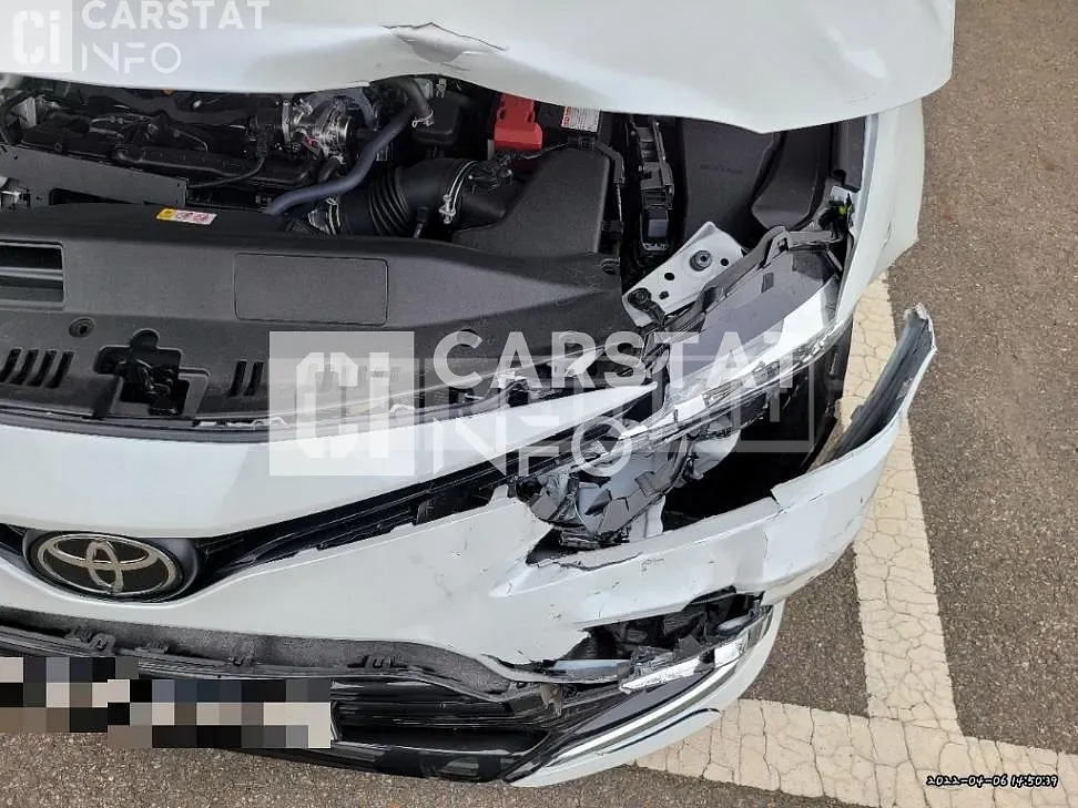 Photo 2 of 21: 2021 Toyota Camry, VIN JTNB11HK5N3141293 — Korean insurance auction