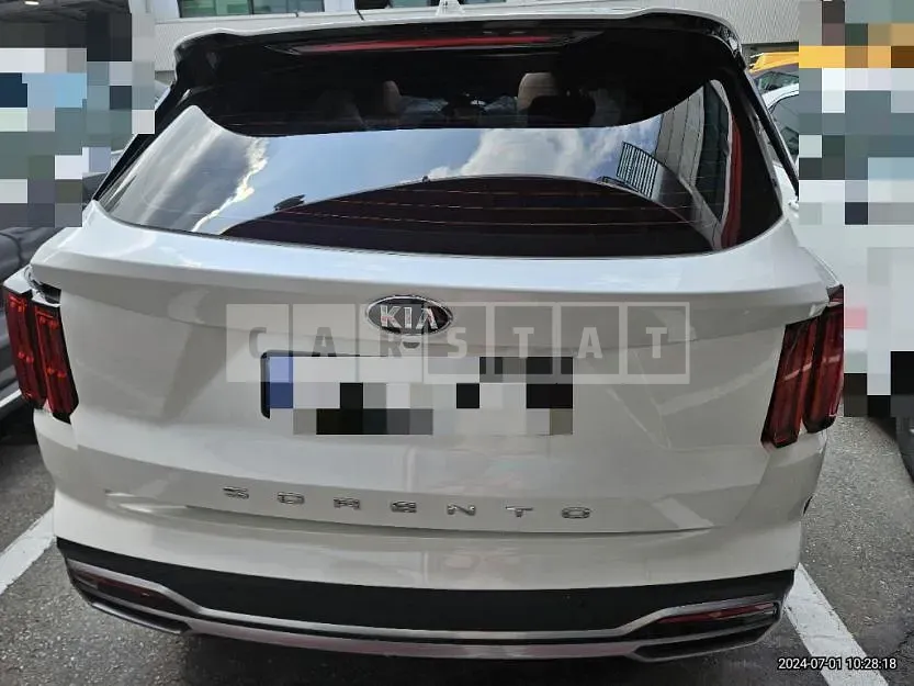 Photo 2 of 36: 2020 Kia Sorento 2.2 — Korean insurance auction