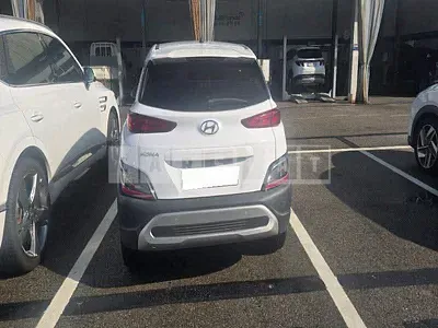Photo 1 of 21: 2021 Hyundai Kona, VIN KMHK2813GMU790623 — Korean insurance auction