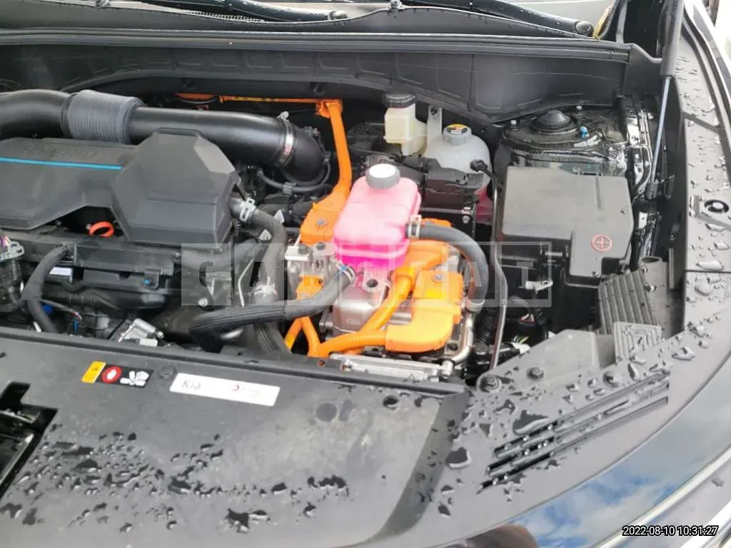 Photo 2 of 19: 2022 Kia Sorento, VIN KNARM81GBNA094029 — Korean insurance auction