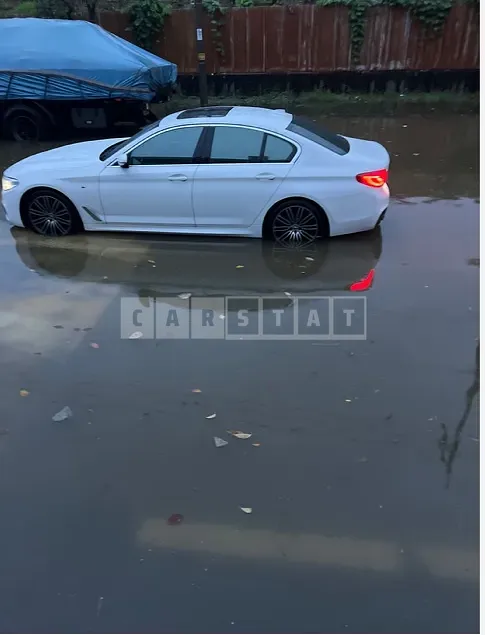 Photo 2 of 12: 2019 BMW 530i xDrive M Sport — Korean insurance auction