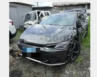 Photo 1 of 30: 2022 Kia EV6 Long Range Earth — Korean insurance auction