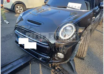 2019 BMW MINI Cooper S five-door