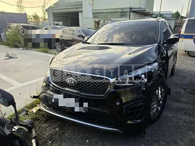 Photo 1 of 6: 2015 Kia Sorento 2.2 4WD — Korean insurance auction