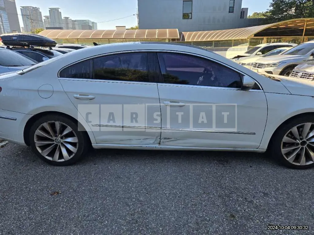Photo 2 of 17: 2015 Volkswagen CC 2.0 TDI Blue Motion — Korean insurance auction