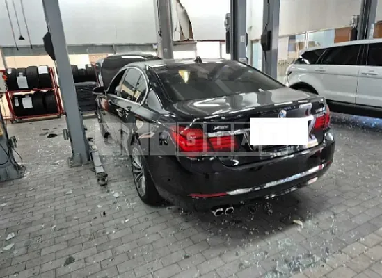 Photo 2 of 32: 2015 BMW 730d xDrive — Korean insurance auction