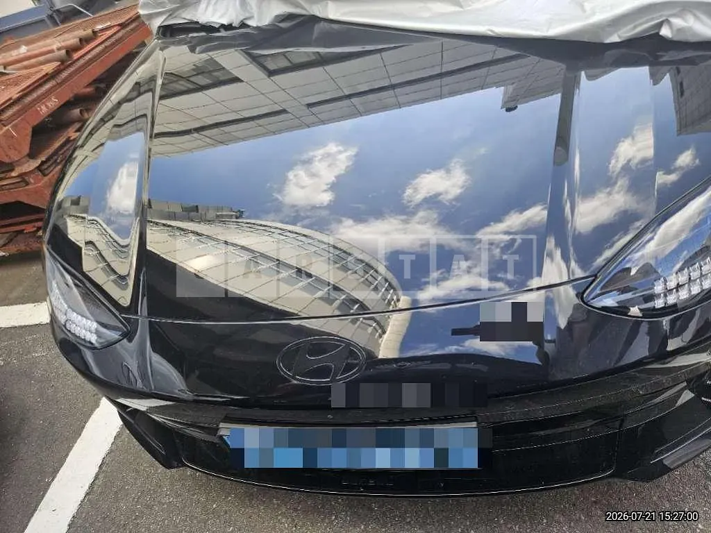 Photo 2 of 12: 2022 Hyundai IONIQ 6 AWD Long Range Electric Car — Korean insurance auction