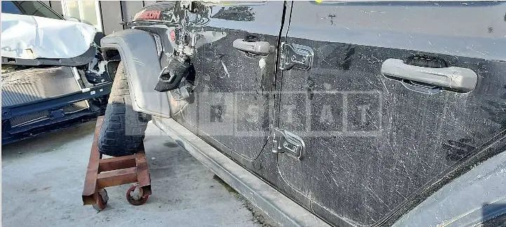 Photo 2 of 31: 2018 Jeep Straw Wrangler Rubicon — Korean insurance auction