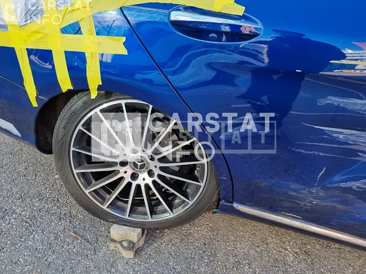 Photo 2 of 22: 2019 Mercedes-Benz C220 d, VIN WDDWF1EB3KR476661 — Korean insurance auction