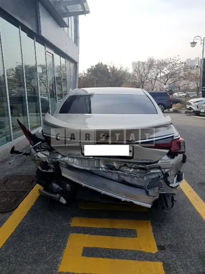 Photo 1 of 11: 2022 Lexus ES300h, VIN JTHBA1C18N2007207 — Korean insurance auction