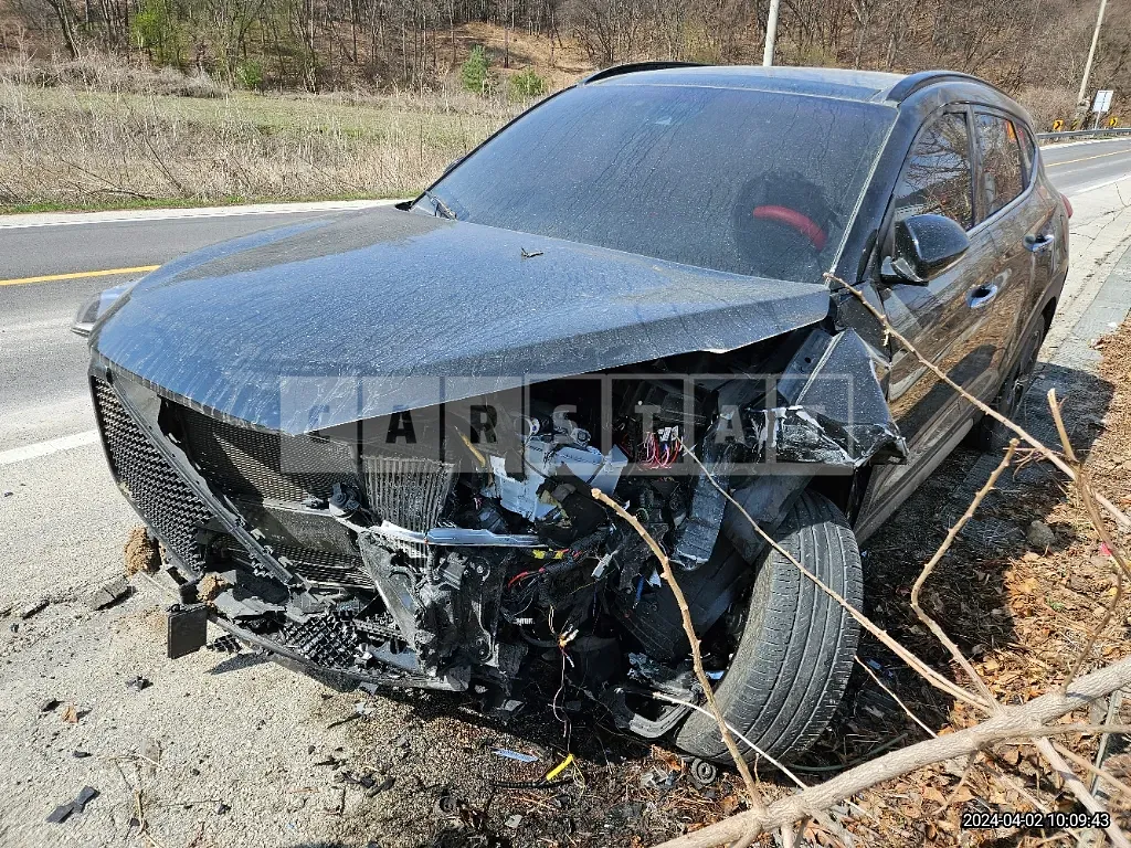 Photo 2 of 31: 2016 Hyundai Tucson TL — Korean insurance auction