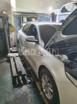 Photo 2 of 10: 2016 Kia K5, VIN KNAGT411BGA077442 — Korean insurance auction