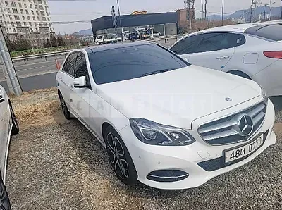 Photo 1 of 48: 2016 Mercedes-Benz E 250, VIN WDDHF9HB4GB273085 — Korean insurance auction