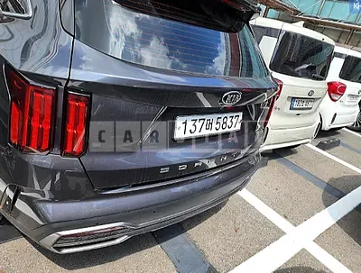 Photo 1 of 34: 2020 Kia Sorento, VIN KNARF81BGMA017089 — Korean insurance auction