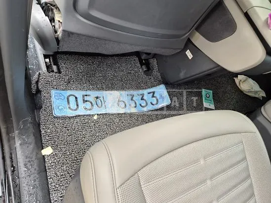 Photo 2 of 7: 2025 Kia EV9 — Korean insurance auction