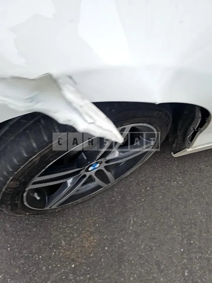 Photo 2 of 21: 2018 BMW 118d — Korean insurance auction