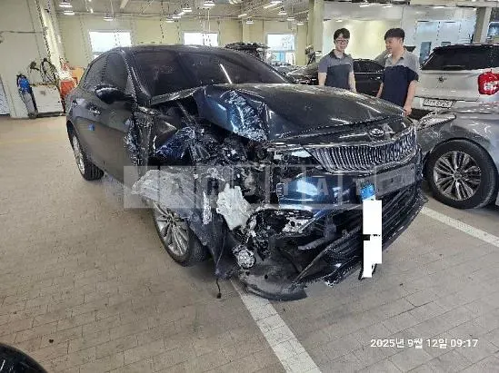 Photo 2 of 50: 2019 Kia K5 — Korean insurance auction