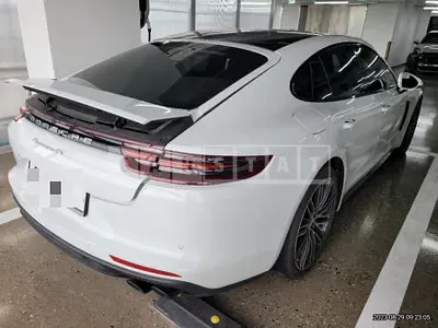 Photo 1 of 58: 2018 Porsche Panamera 4S — Korean insurance auction