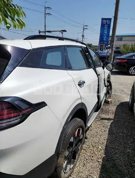 Photo 2 of 24: 2022 Kia Sportage — Korean insurance auction