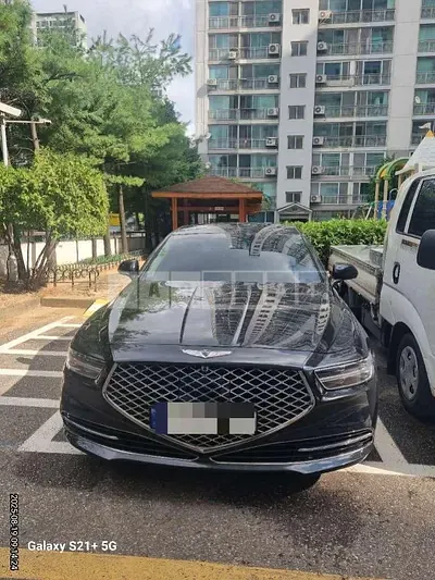 Photo 1 of 8: 2019 Genesis G90 5.0 — Korean insurance auction