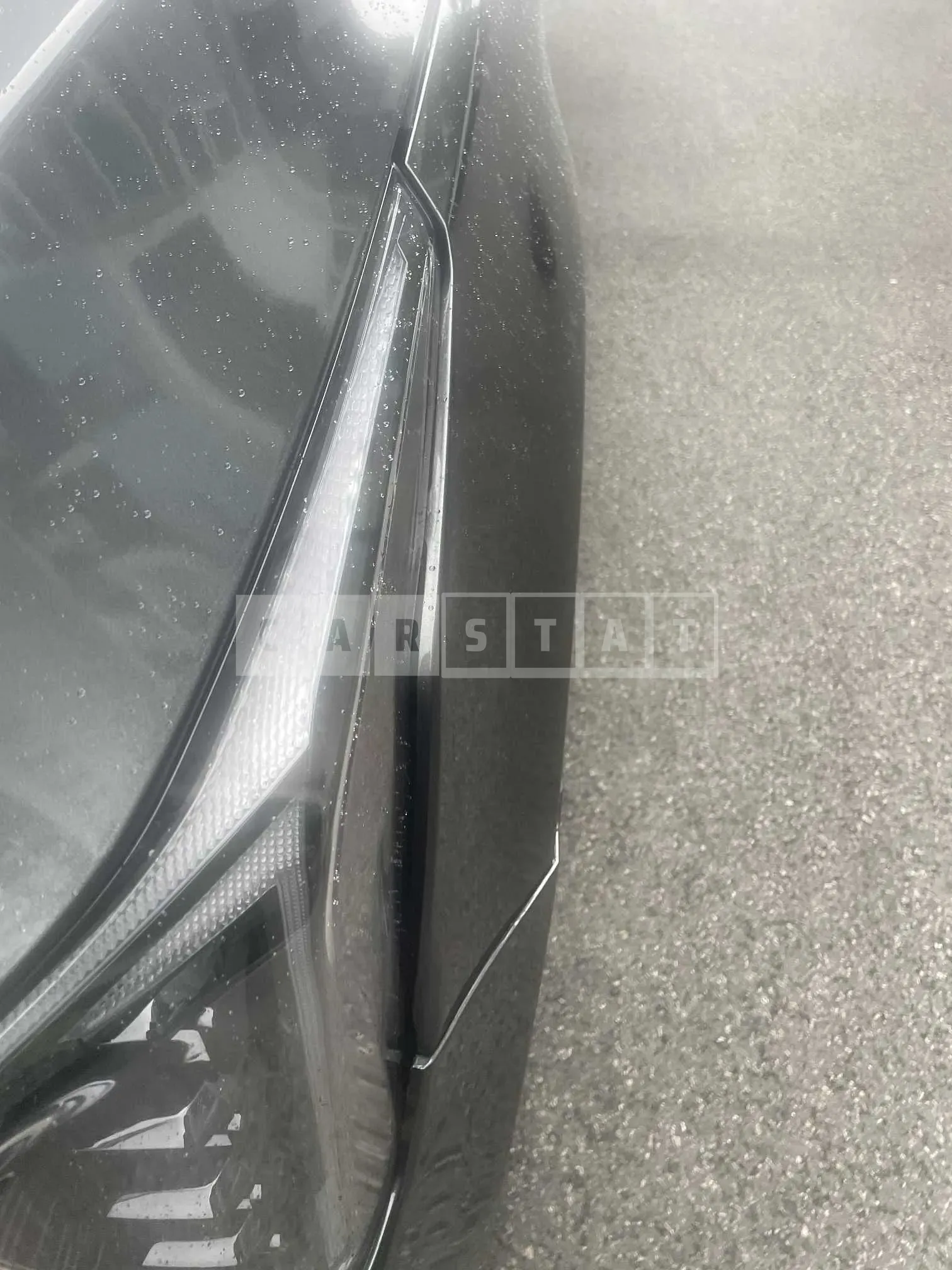 Photo 2 of 3: 2025 Kia (parts) Sorento Hybrid Headlamp — Korean insurance auction
