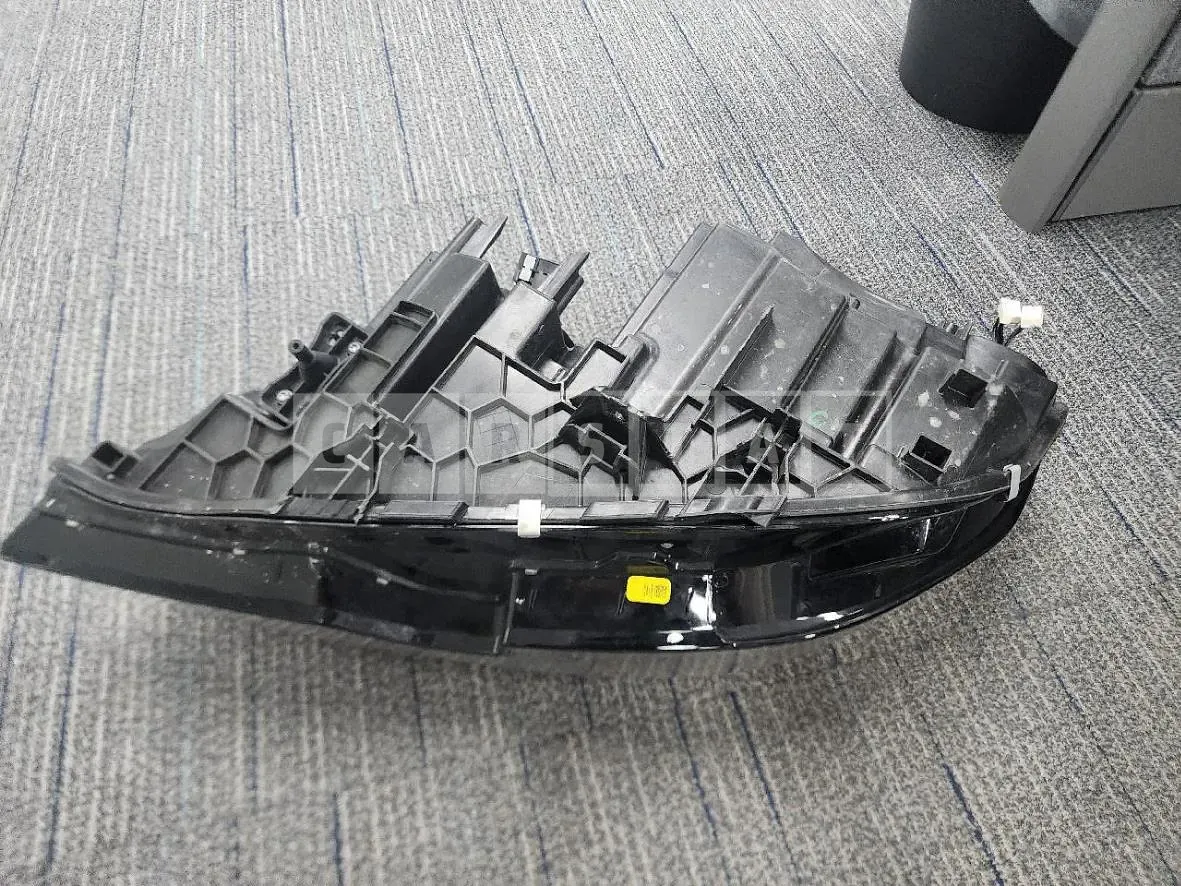 Photo 2 of 4: 2021 BMW (parts) 320d xDrive Light — Korean insurance auction