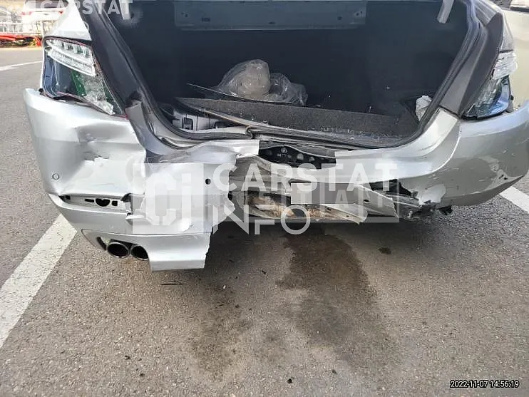 Photo 2 of 20: 2014 BMW 520d — Korean insurance auction