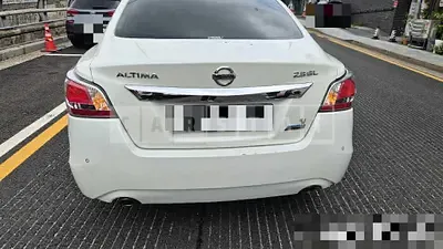 Photo 1 of 10: 2015 Nissan Altima 2.5 — Korean insurance auction