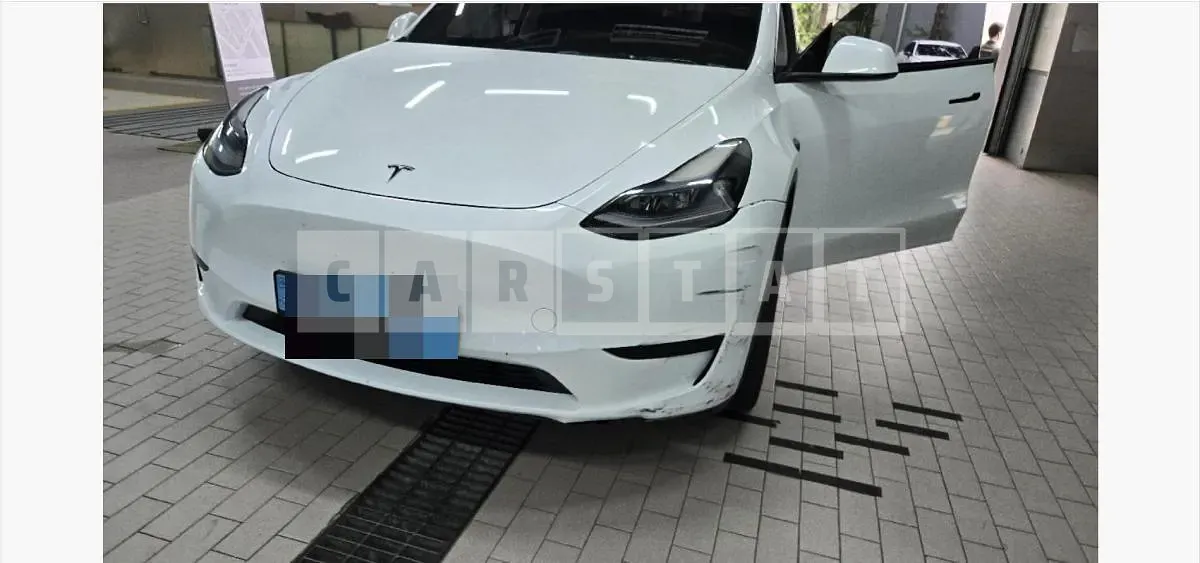 Photo 2 of 3: 2024 Tesla (parts) Model Y Light — Korean insurance auction