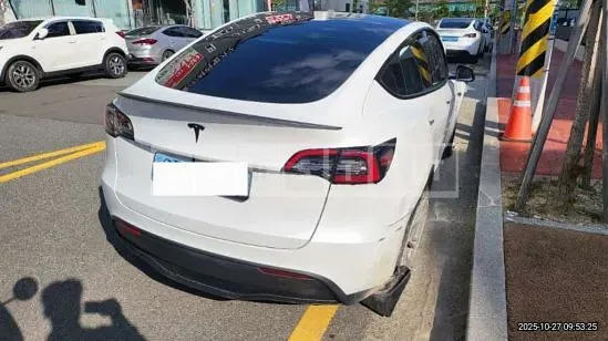 Photo 2 of 9: 2024 Tesla Model Y RWD, VIN LRWYGCFS6RC416149 — Korean insurance auction