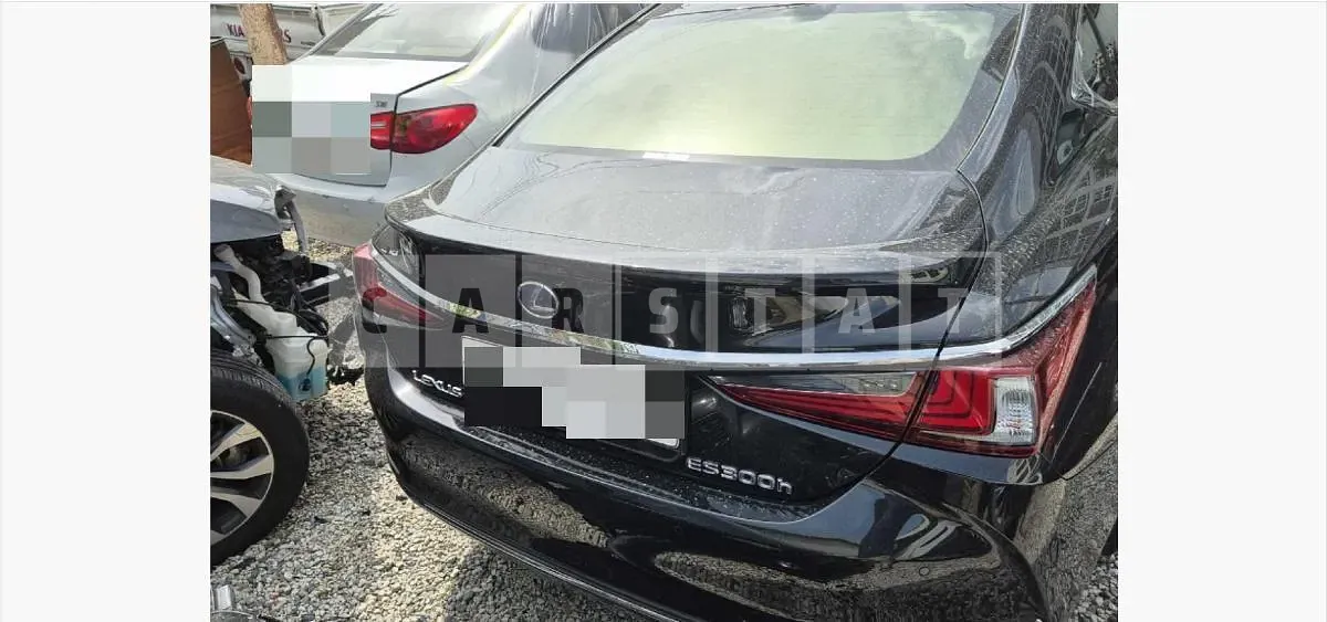 Photo 2 of 20: 2021 Lexus ES300h — Korean insurance auction