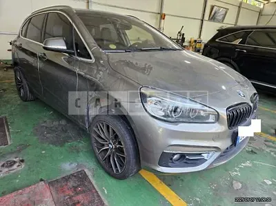 Photo 1 of 23: 2016 BMW Active Tourer — Korean insurance auction