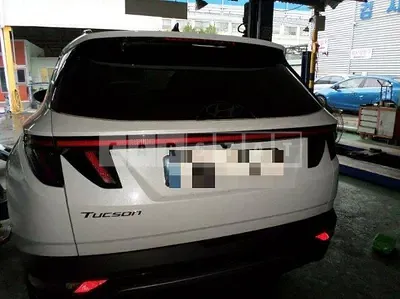 Photo 1 of 22: 2022 Hyundai Tucson Hybrid, VIN KMHJE811BNU064105 — Korean insurance auction