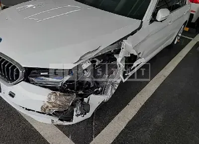 Photo 1 of 9: 2022 BMW 530e, VIN WBA51AG0XNCJ21300 — Korean insurance auction