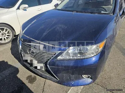 Photo 1 of 7: 2015 Lexus ES300h — Korean insurance auction