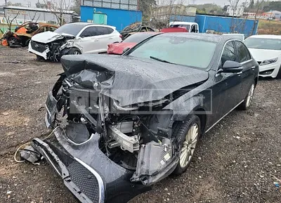 Photo 1 of 9: 2021 Mercedes-Benz E220d 4Matic, VIN W1KZF0FB0MA933045 — Korean insurance auction