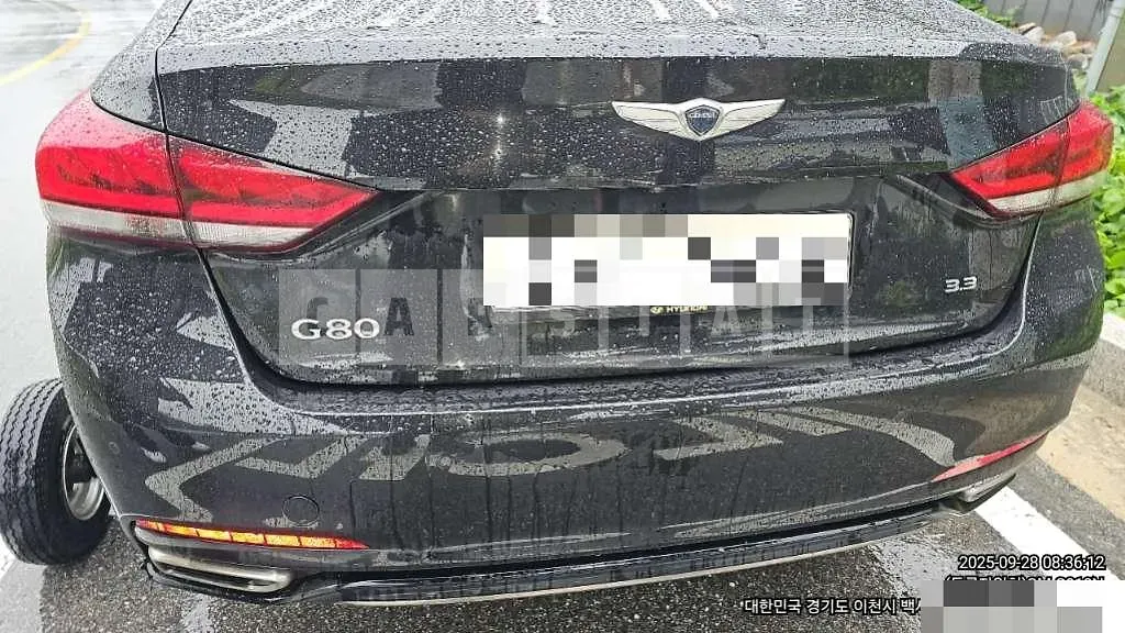 Photo 2 of 26: 2017 Genesis G80 3.3 — Korean insurance auction