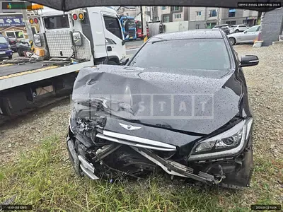 Photo 1 of 10: 2015 Hyundai Genesis, VIN KMHGL41DBGU125415 — Korean insurance auction