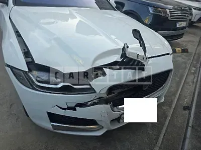 Photo 1 of 17: 2019 Jaguar XF 20d — Korean insurance auction